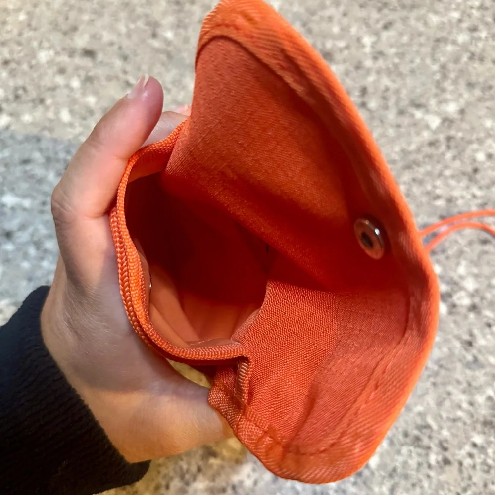 Travelocity l Travel Sling l Size:OS - Picture 5 of 8